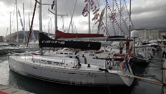 Beneteau First 45