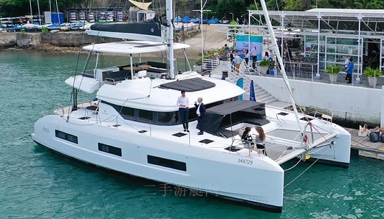 Lagoon 55