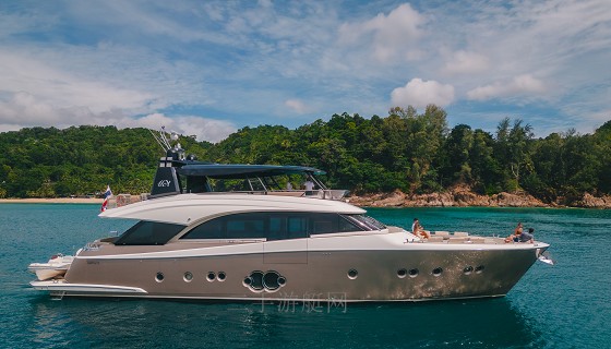 Monte Carlo Yachts 86