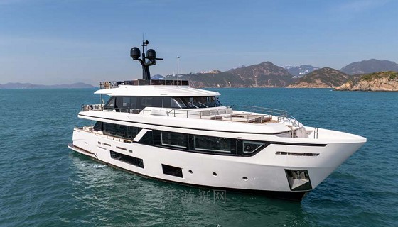 Ferretti Navetta 30