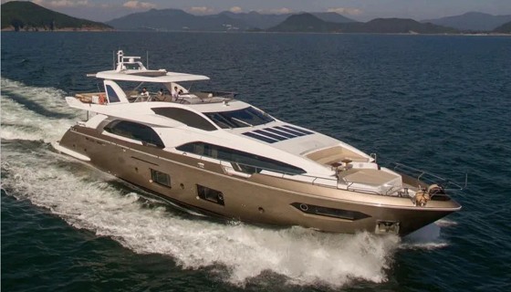 Azimut 100 Grande