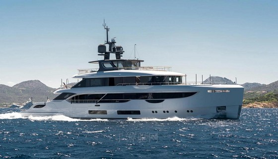 Benetti Oasis 40M