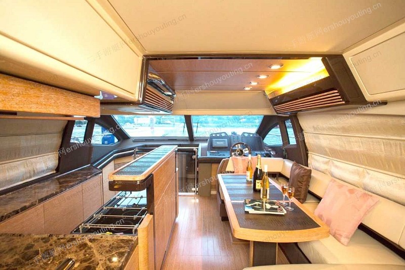 Azimut 64