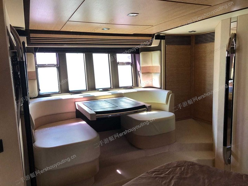 Azimut 64