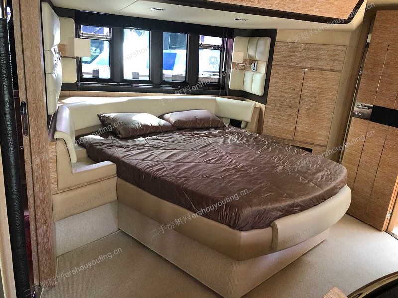 Azimut 64