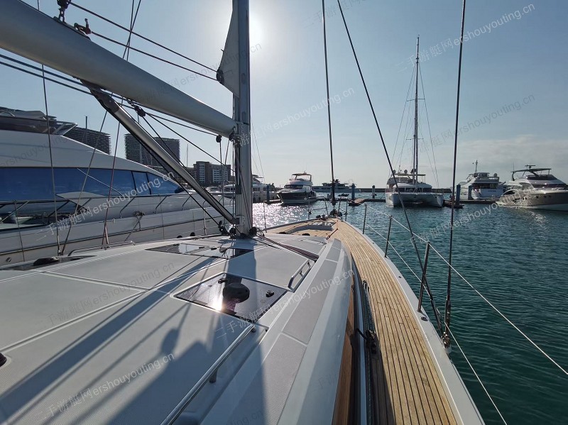 Jeanneau 54