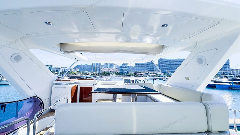 Azimut 70