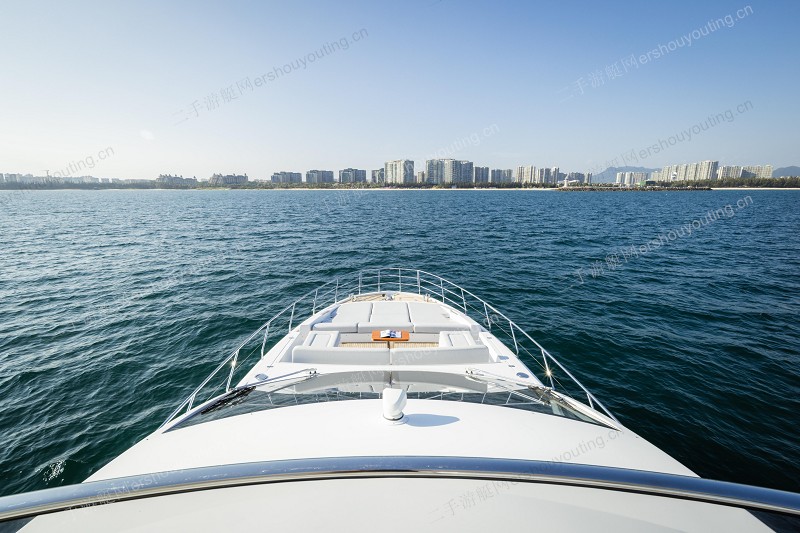 Azimut 72