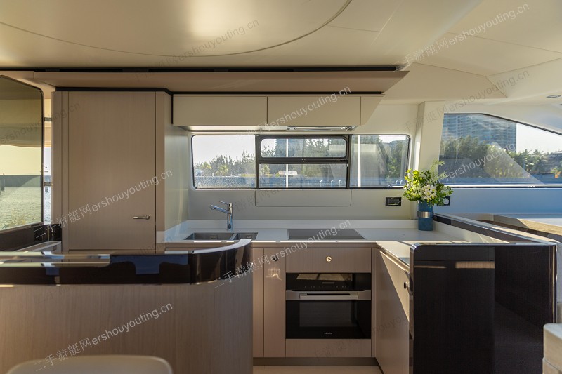 Azimut 72