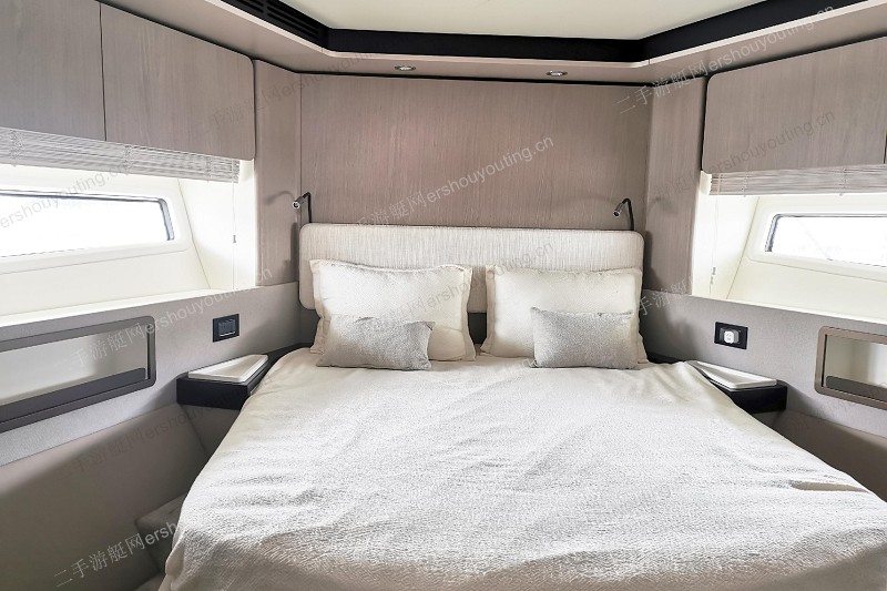 Azimut 72